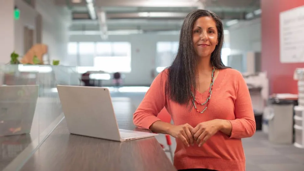 Οι γυναίκες εγκαταλείπουν τις δουλειές τους: Τι μπορούμε να κάνουμε για αυτό