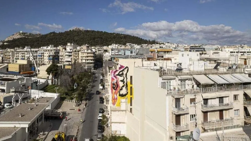 Η ανάβαση από την πλατεία Μαβίλη στον Λυκαβηττό με αφορμή ένα «Νεύμα»