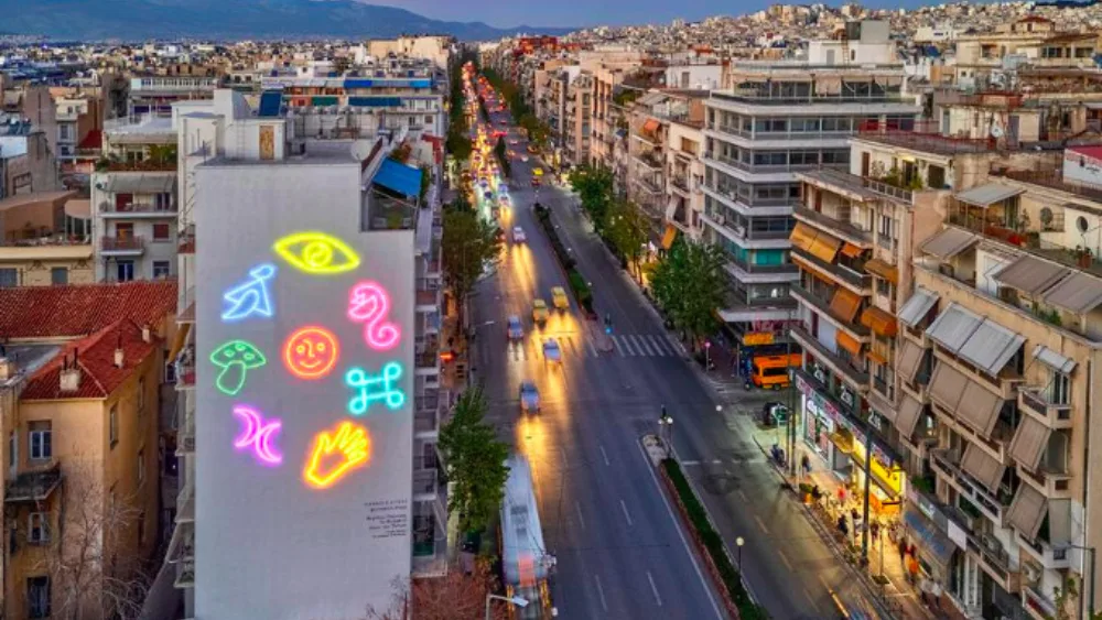 Μια τοιχογραφία, φωτεινό φυλαχτό στην Πατησίων