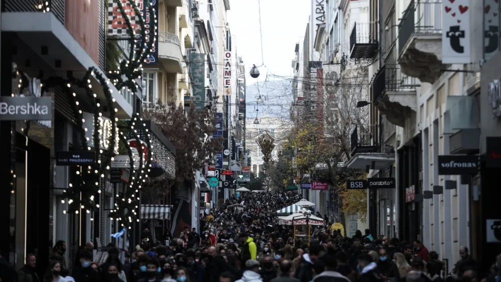 Η εικόνα σε εμπορικά καταστήματα - online αγορές εν μέσω γιορτών και το «στοίχημα» των εκπτώσεων