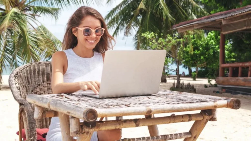 Έξυπνοι τρόποι για να βγάλεις... έξτρα εισόδημα το καλοκαίρι