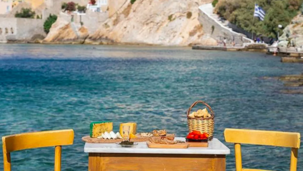 Τα κοντινά στην Αθήνα νησιά για τις ανοιξιάτικες αποδράσεις του Σαββατοκύριακου