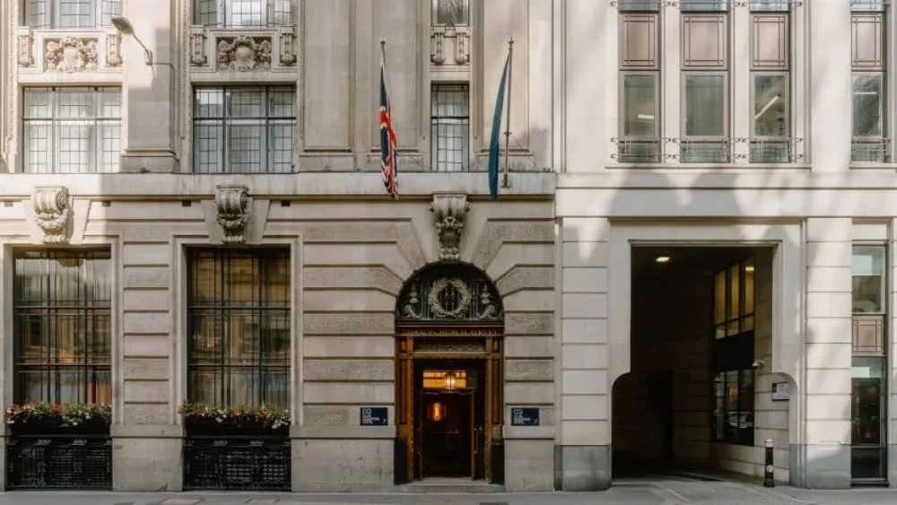 Η τράπεζα του Λονδίνου που μετατράπηκε σε σύγχρονο ξενοδοχείο