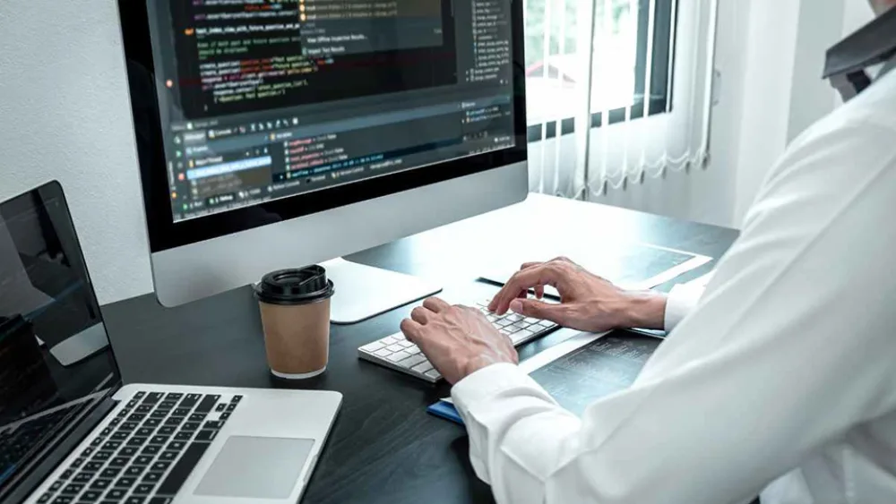 Πληροφορική: Το «κυνήγι» της αναζήτησης εργαζομένων... και οι μισθοί στην Ελλάδα