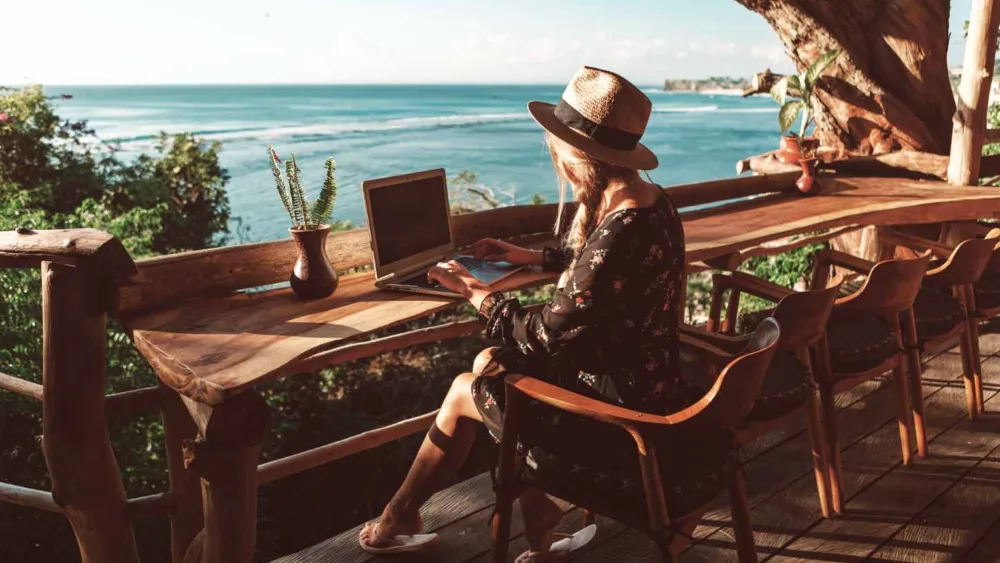 Διακοπές και Εργασία: Βουδαπέστη, Αθήνα και άλλες πόλεις που το υποστηρίζουν