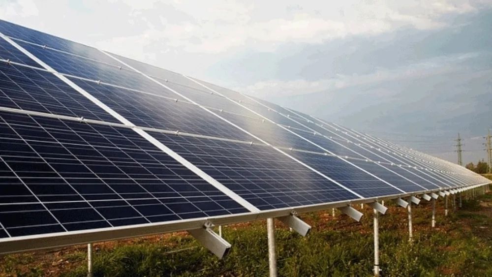 Εντυπωσιάζει η στατιστική των φωτοβολταϊκών για το 2013