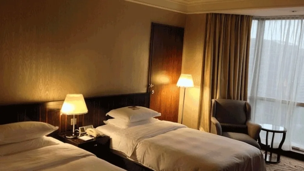 Παράταση της προθεσμίας κατάθεσης απόφασης έγκρισης περιβαλλοντικών όρων για έκδοση ή ανανέωση ειδικού σήματος λειτουργίας σε τουριστικά καταλύματα