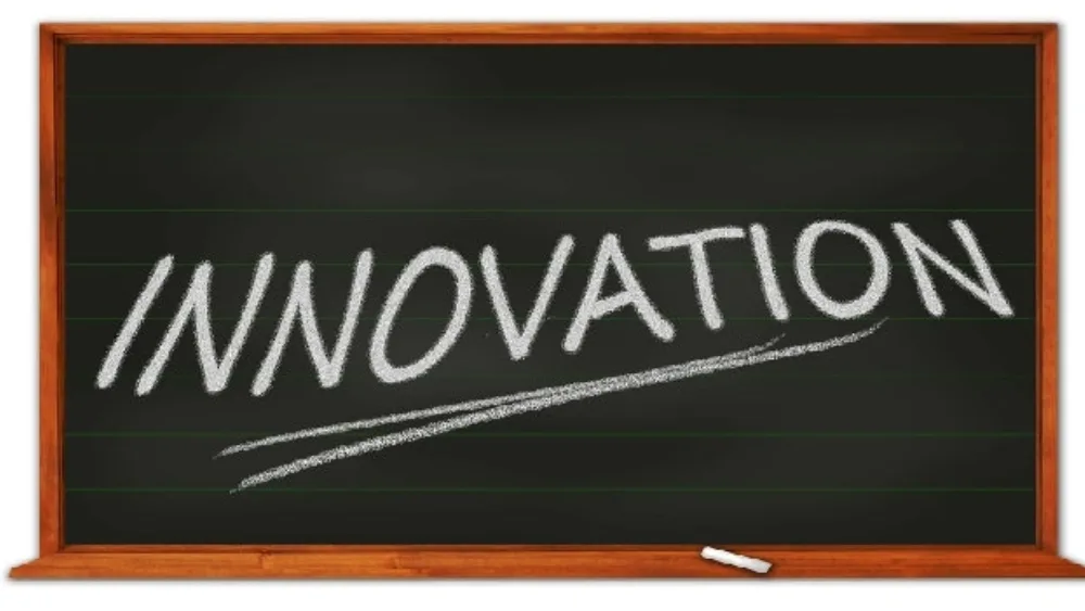 Αυξάνεται το ποσοστό των μικρομεσαίων επιχειρήσεων που επενδύουν στην καινοτομία