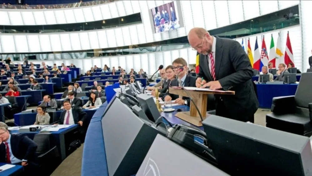 Το ΕΚ επικυρώνει τη συμφωνία σύνδεσης ΕΕ-Ουκρανίας