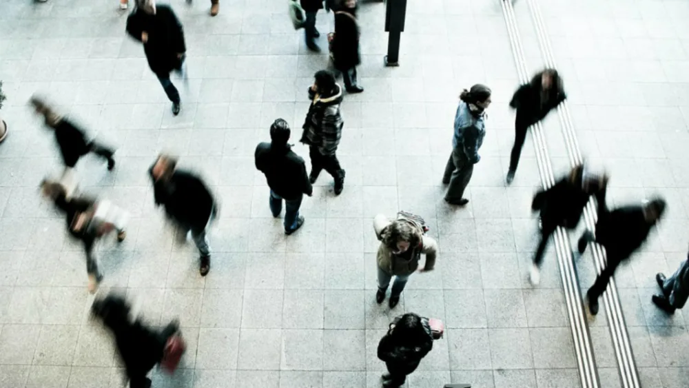 Adecco: Περίπου 3 στους 10 Ελληνες που ψάχνουν εργασία έχουν στρέψει τις προσπάθειές τους στο εξωτερικό