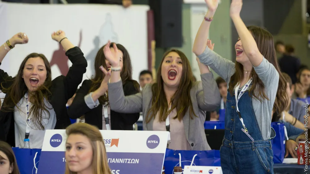 Young Business Talents 2016-17, μπαίνει στη φάση των Ημιτελικών