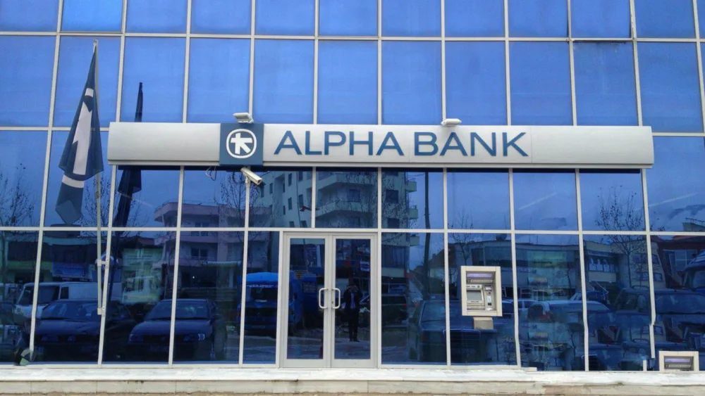 Alpha Bank: ​Στα 330 εκατ. τα προσαρμοσμένα κέρδη μετά από φόρους