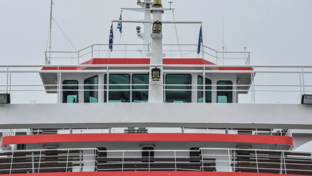 Κορωνοϊός: Έλεγχοι στα λιμάνια Πειραιά και Ραφήνας σε όσους επιστρέφουν