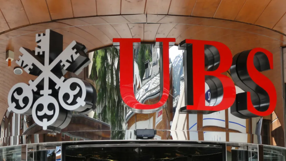 UBS: Πρόστιμο 51 εκατομμυρίων δολαρίων για παράνομες χρεώσεις πελατών