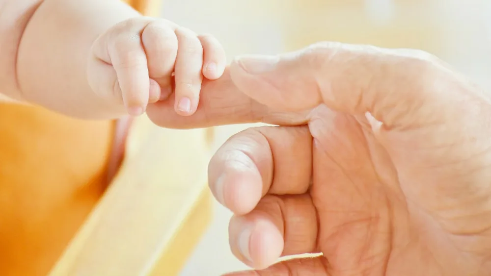 Η Stoiximan σε συνεργασία με την HOPEgenesis βοηθά στην αντιμετώπιση της υπογεννητικότητας στην Ελλάδα