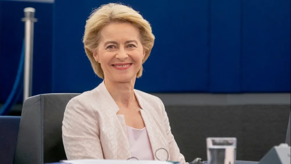 Στην φον ντερ Λάιεν η τελική έκθεση του στρατηγικού διαλόγου για το μέλλον της γεωργίας στην ΕΕ