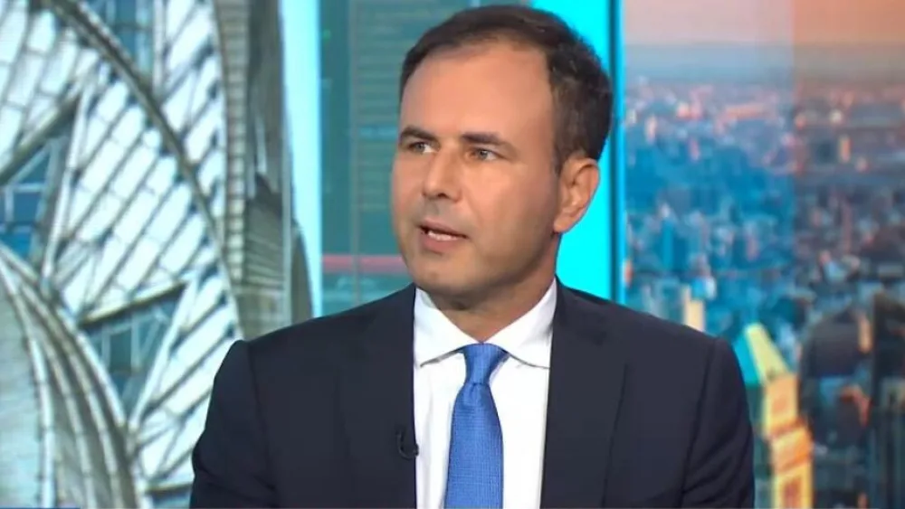 «Η κυβέρνηση δημιουργεί πλαίσιο προσέλκυσης ευκατάστατων πολιτών από το εξωτερικό»