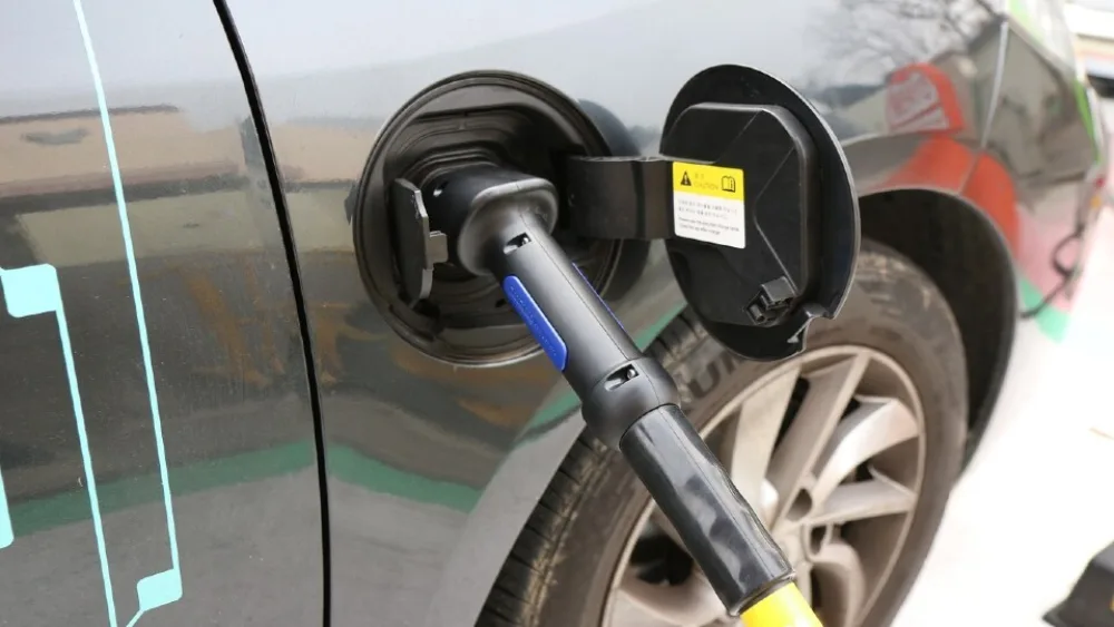 Αυξάνεται στα 60 εκατ. ευρώ ο προϋπολογισμός του «Κινούμαι Ηλεκτρικά – Γ’ κύκλος», παράταση έως τις 30 Ιουνίου για τις αιτήσεις