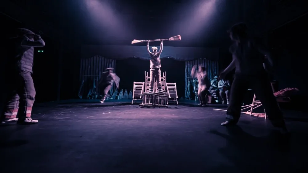 Έως τις 17 Οκτωβρίου οι αιτήσεις για τις επιταγές θεάτρου της ΔΥΠΑ