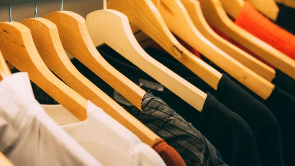 Αύξηση 14,4% σε λιανικές πωλήσεις ενδυμάτων τον Οκτώβριο - πτώση στις εξαγωγές