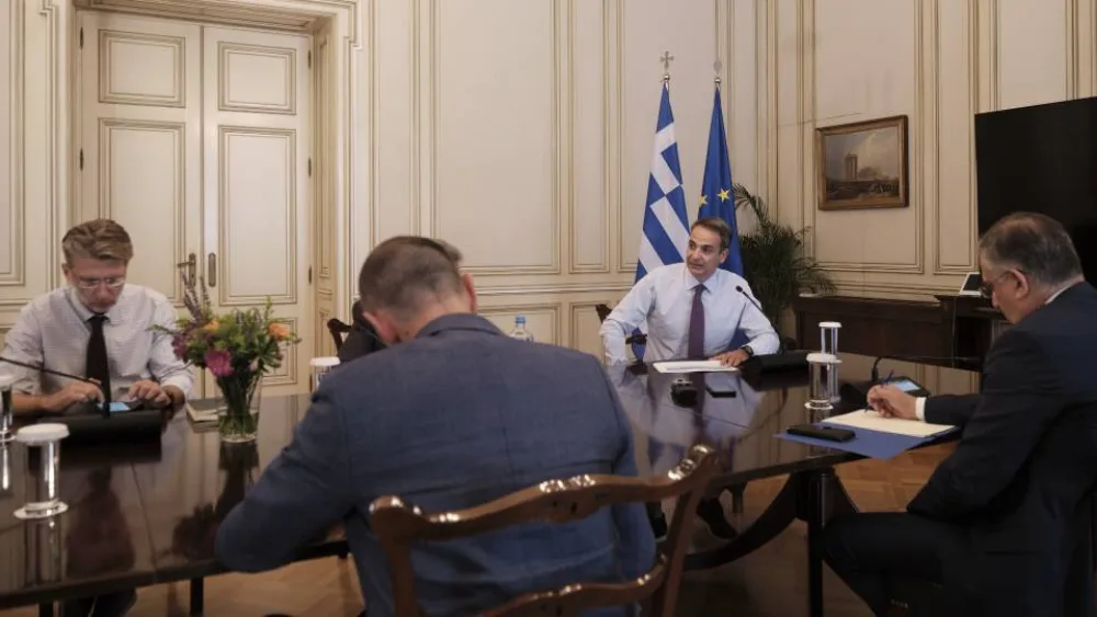 Κορονοϊός: Σύσκεψη για την εντατικοποίηση των ελέγχων εφαρμογής των μέτρων
