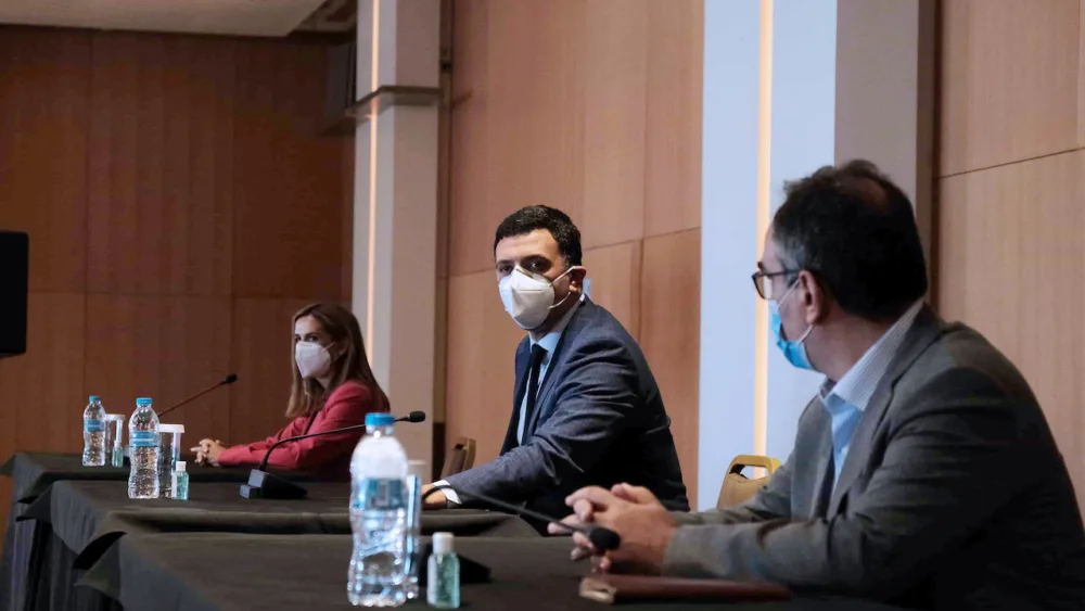 Κικίλιας: 3 εκατ. δόσεις του εμβολίου για τον κορονοϊό από το Δεκέμβριο