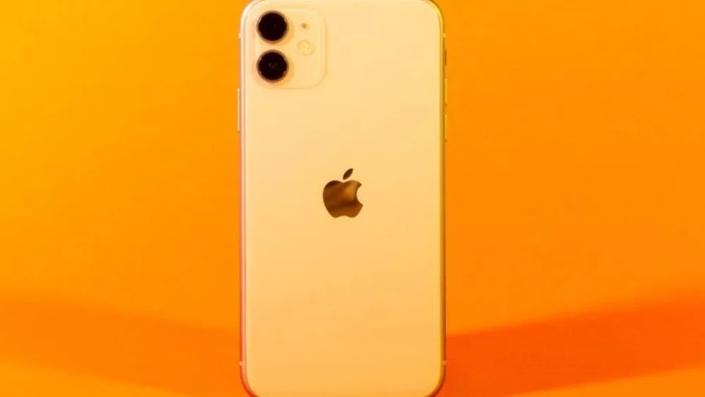 Η Apple αναμένεται να κυκλοφορήσει μια φθηνή εκδοχή του iPhone 12 το 2021