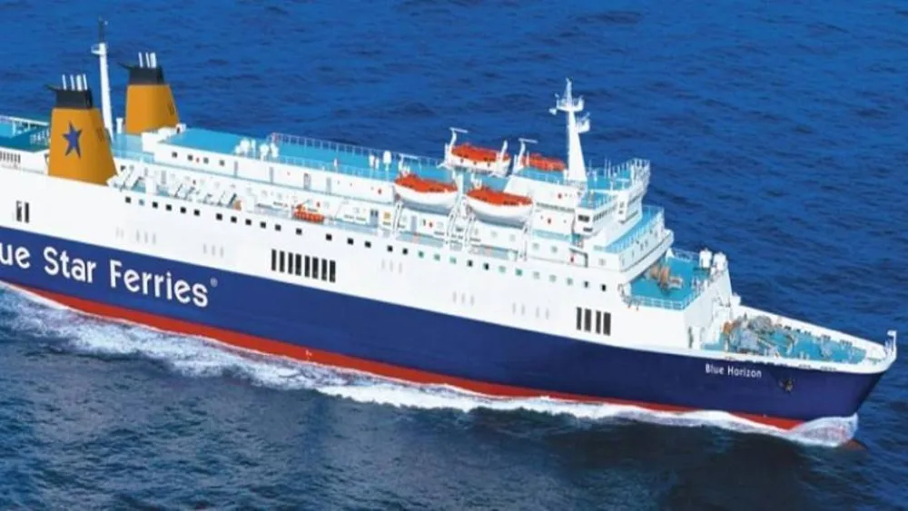 Έκρηξη στο επιβατικό πλοίο Blue Horizon - 4 τραυματίες