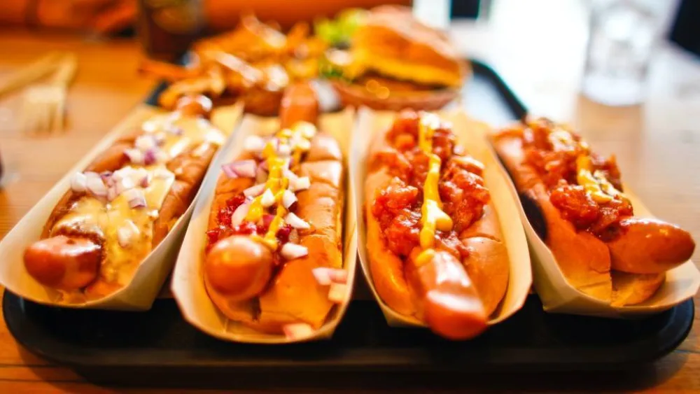 Έρευνα: Το εξαιρετικά επεξεργασμένο junk food συνδέεται με τη γήρανση