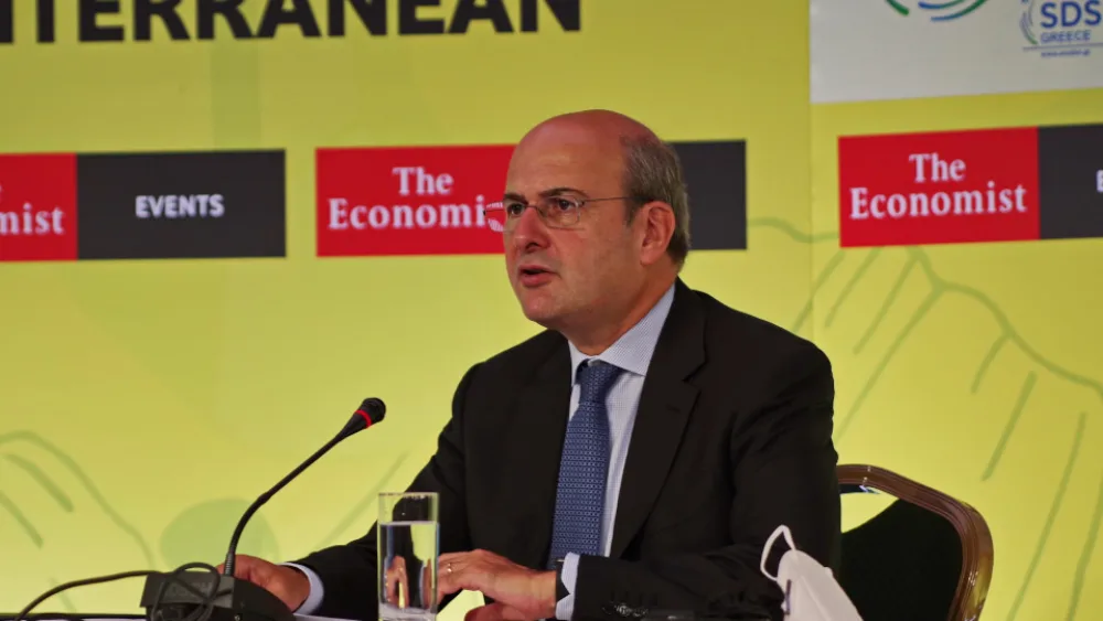 Χατζηδάκης: ​Κατατίθεται αύριο το ν/σ για τα πλαστικά μιας χρήσης