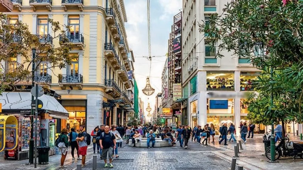 Οριακά υψηλότερα η αγοραστική κίνηση στις γιορτές - πού ξοδέψαμε φέτος