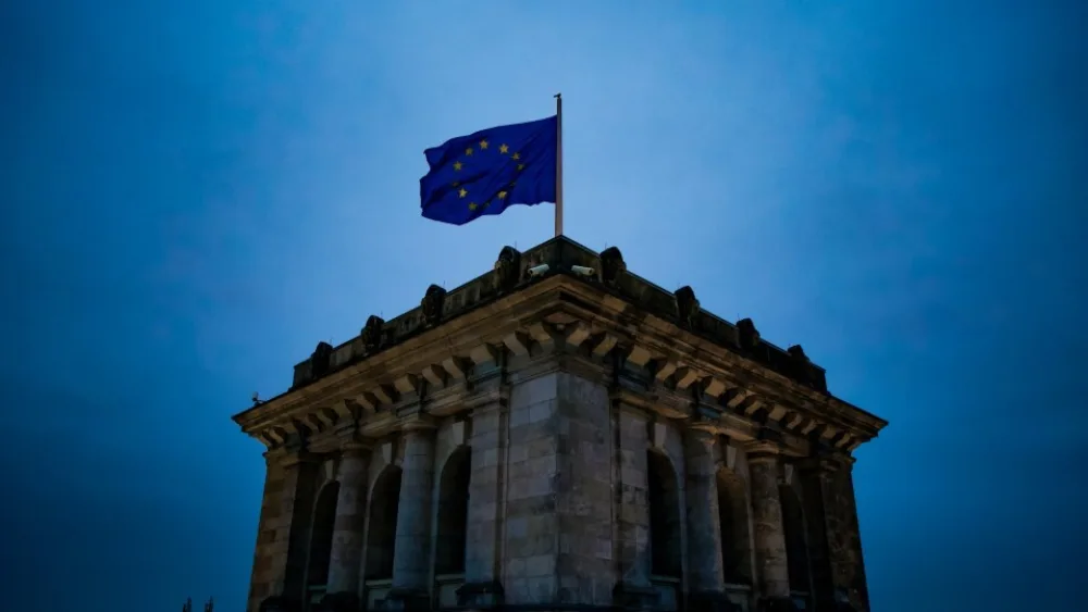 Διαδικτυακή απάτη: Η Κομισιόν ζητά από τις πλατφόρμες να συνεργαστούν