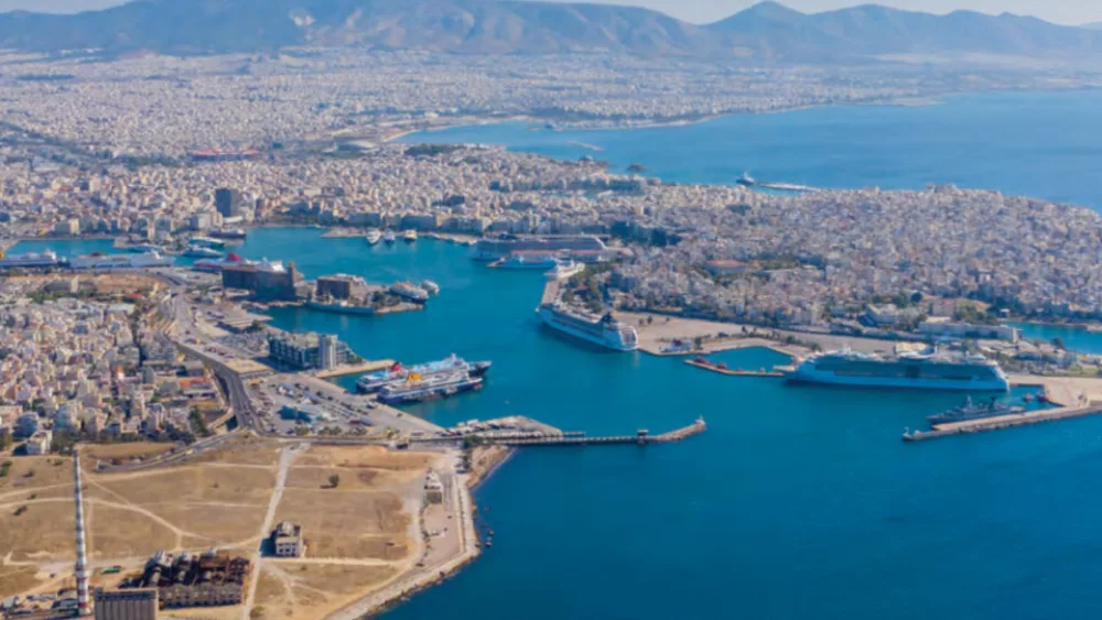 Δυναμική ανάπτυξη για τα λιμάνια του Πειραιά και της Πάτρας