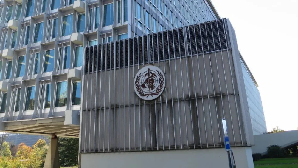Ο ΠΟΥ ζητά την απαγόρευση πώλησης ζωντανών άγριων ζώων σε αγορές