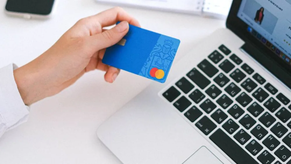 Χριστουγεννιάτικες προσφορές από τη Mastercard​