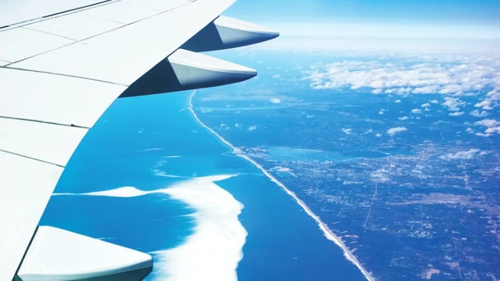 Η IATA ζητά να μην πολιτικοποιείται η ασφάλεια της αεροπορίας