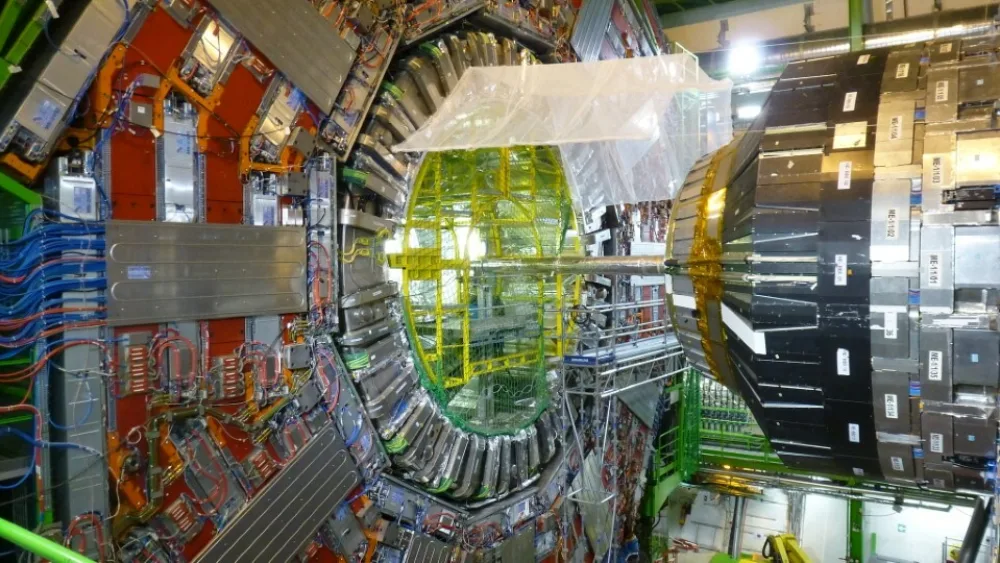 Οι επιστήμονες βρίσκονται ένα βήμα πιο κοντά στην αποκάλυψη της φύσης της αντιύλης