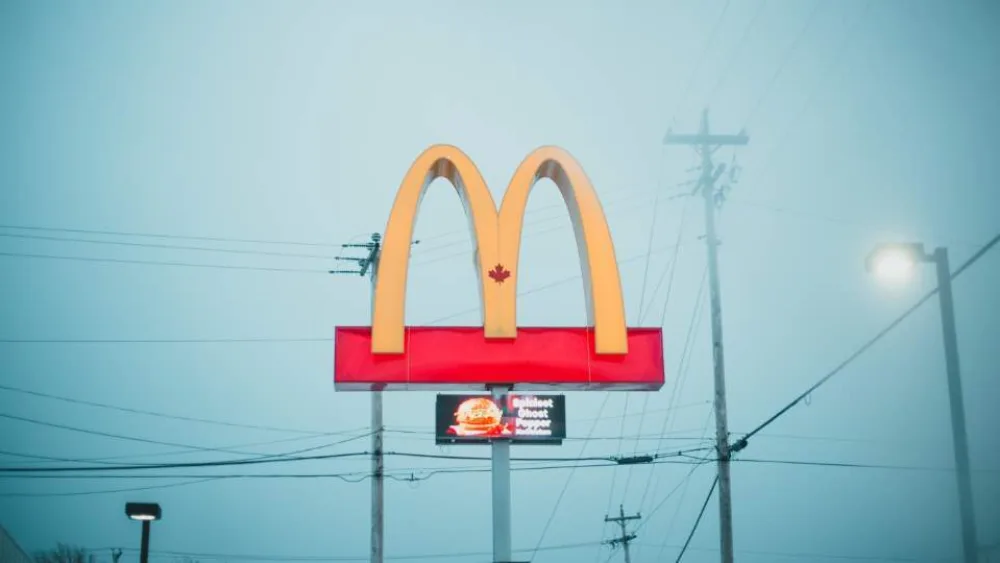 Τα McDonald's θα ξανανοίξουν τα εστιατόρια στην Ουκρανία