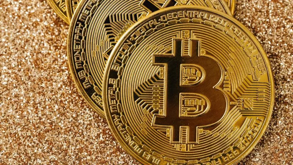 Αυξάνεται το ενδιαφέρον για κρυπτονομίσματα και blockchain - 210 δισ. στο fintech