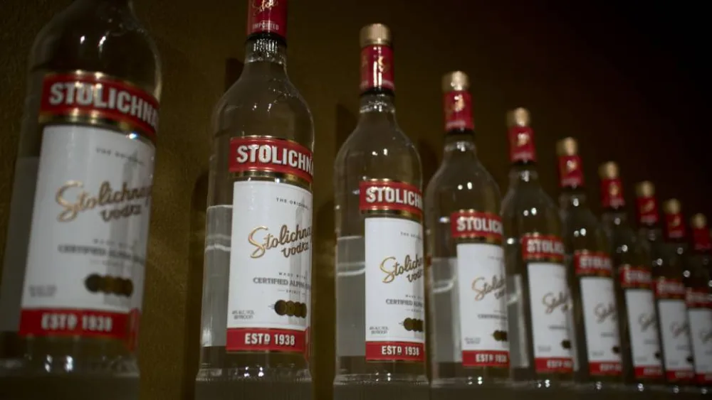 Η βότκα Stolichnaya αλλάζει όνομα, αντιδρώντας στον πόλεμο στην Ουκρανία