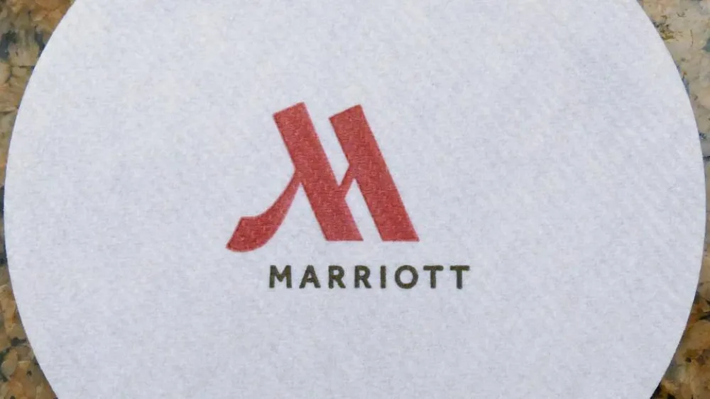 Η Marriott διακόπτει το άνοιγμα νέων ξενοδοχείων και τις επενδύσεις στη Ρωσία