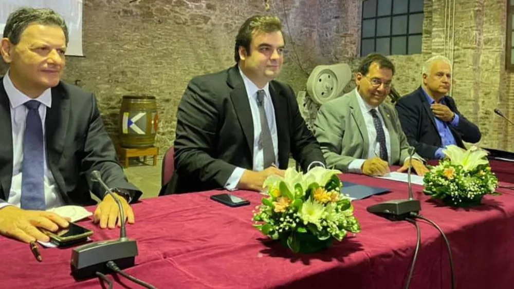 Συνεργασία μεταξύ ΕΔΥΤΕ και ΕΜΠ για τη λειτουργία του Υπερυπολογιστή ΔΑΙΔΑΛΟΣ