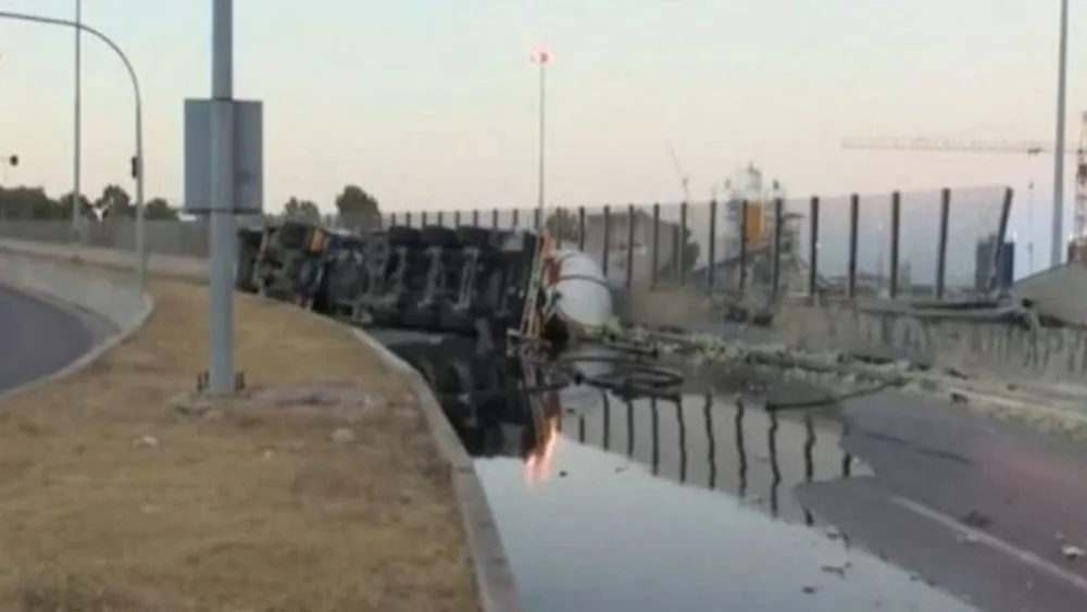 Περ. Αττικής: Ειδικό συνεργείο για την περισυλλογή επικίνδυνων υλικών που διαρρέουν στο οδόστρωμα​