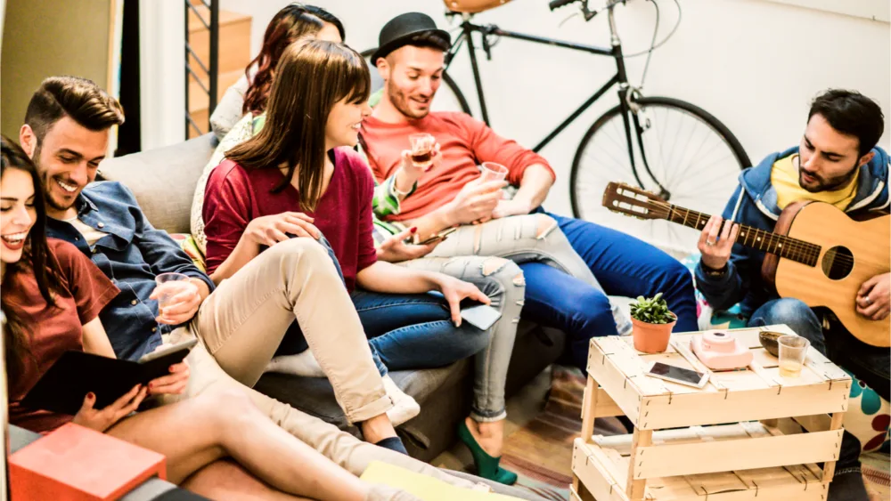 «Στροφή» στη συγκατοίκηση λόγω ακρίβειας