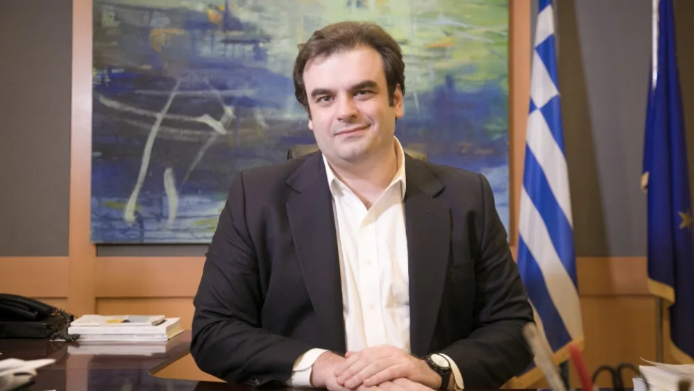 Πιερρακάκης μετά την ανακοίνωση Τραμπ: «Ιστορική στροφή στον προστατευτισμό»