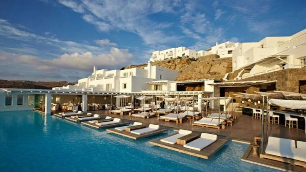 Tαξιδιωτικές εισπράξεις: Άνοδος 9,4% το 2025, στα 23,6 δισ. ευρώ