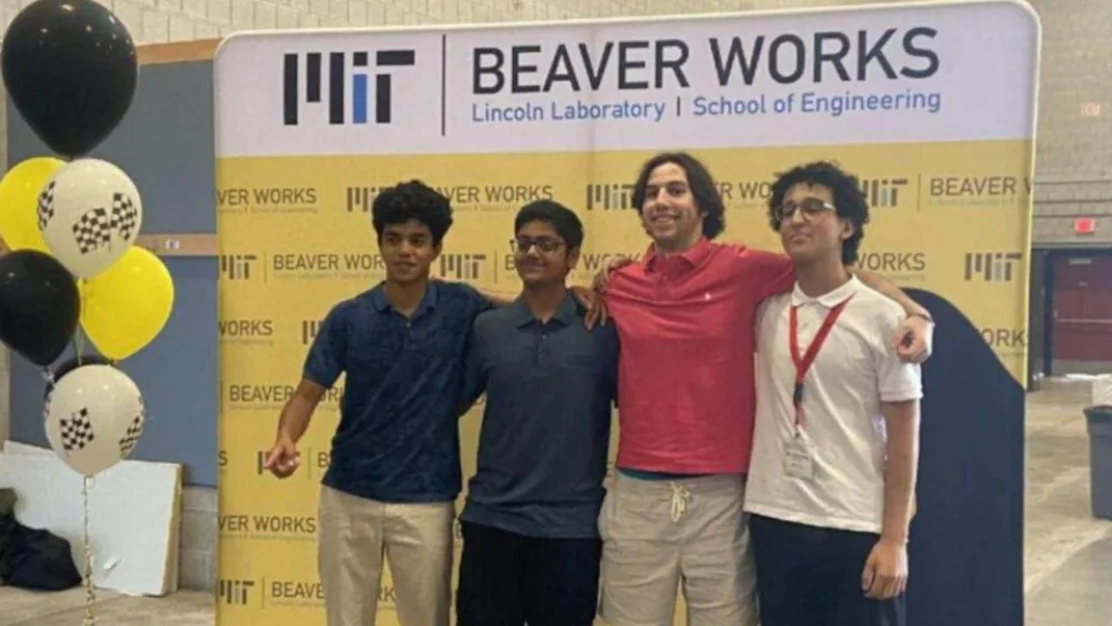 Ομογενής πήρε το Α’ βραβείο του “MIT Beaverworks Program”