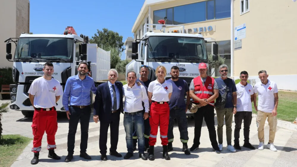 ΕΕΣ: Δωρεά 3 οχήματων αντιμετώπισης πυρκαγιών σε Ραφήνα-Πικέρμι και Μαραθώνα