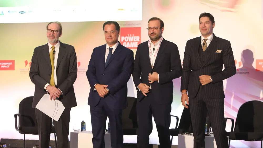 Σταδιακά έως το 2027 η μείωση ασφαλιστικών εισφορών - πίεση από τις φυσικές καταστροφές