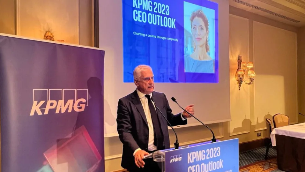 Αισιόδοξοι παραμένουν οι Έλληνες CEOs για την ελληνική οικονομία εν μέσω πολλαπλών προκλήσεων